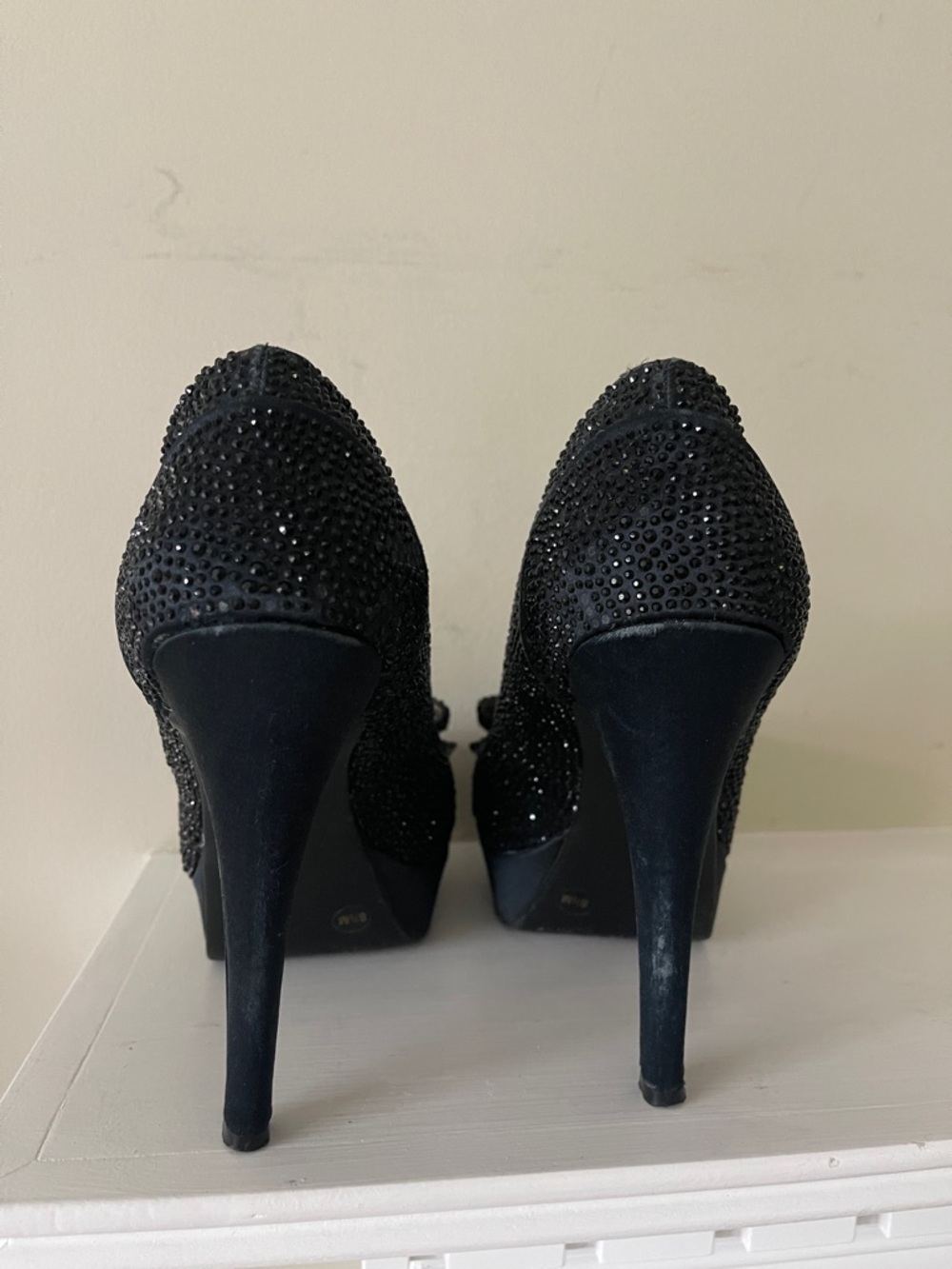 INC International Concepts Black Rhinestone Bow Platform Pumps Size 8.5 - Picture 4 of 9